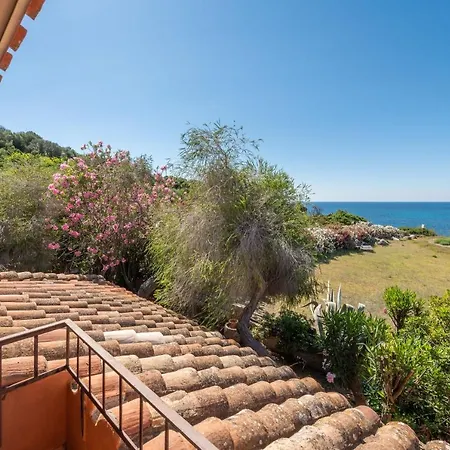 Accu Is Prezzus I 30mt Dal Mare * Villasimius